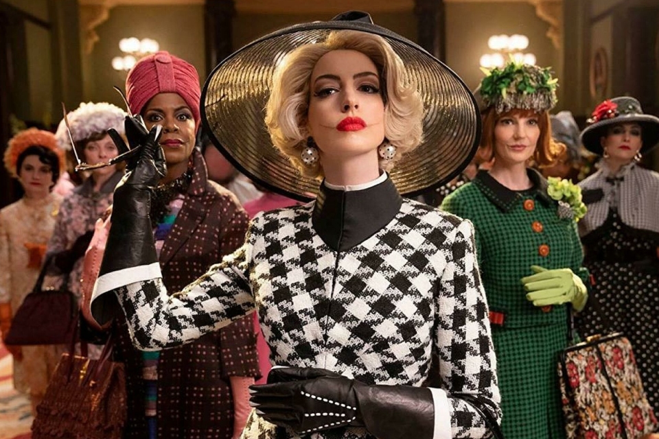 Энн Хатауэй — недостаточно злая, чтобы быть ведьмой!