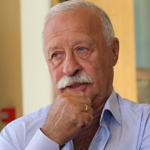 Моноспектакль Леонида Якубовича «17 страница» 