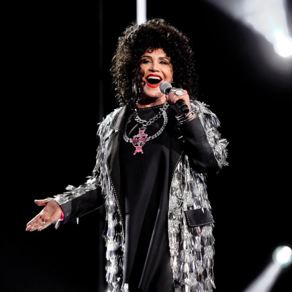 Концерт Надежды Бабкиной и ансамбля «Русская песня»: программа «Голоса Вселенной» 