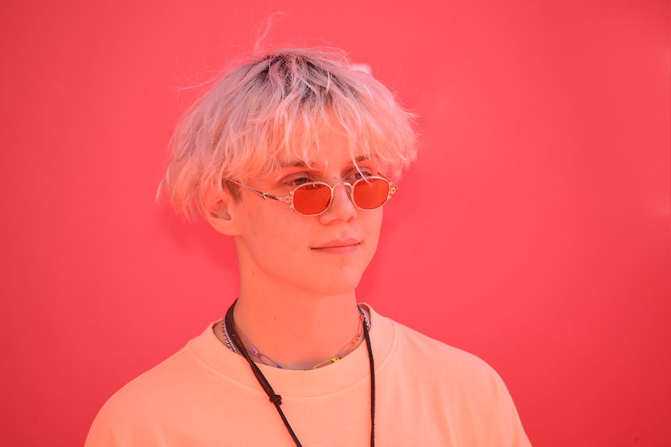 Биография Вани Дмитриенко: развод родителей, первый хит и поцелуй с Аней Пересильд