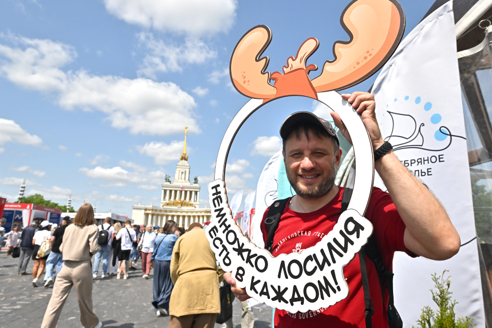 Как провести летний праздник: вальс цветов, трюки в небе, этнопутешествия в День России