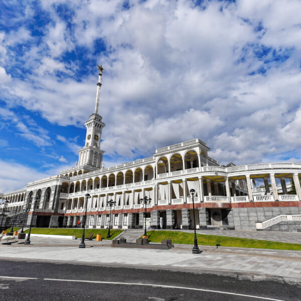 День рождения московского автобусного движения