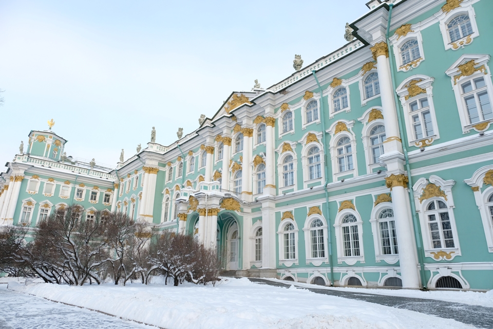 Эрмитаж изменит режим работы из-за коронавируса в феврале 2022