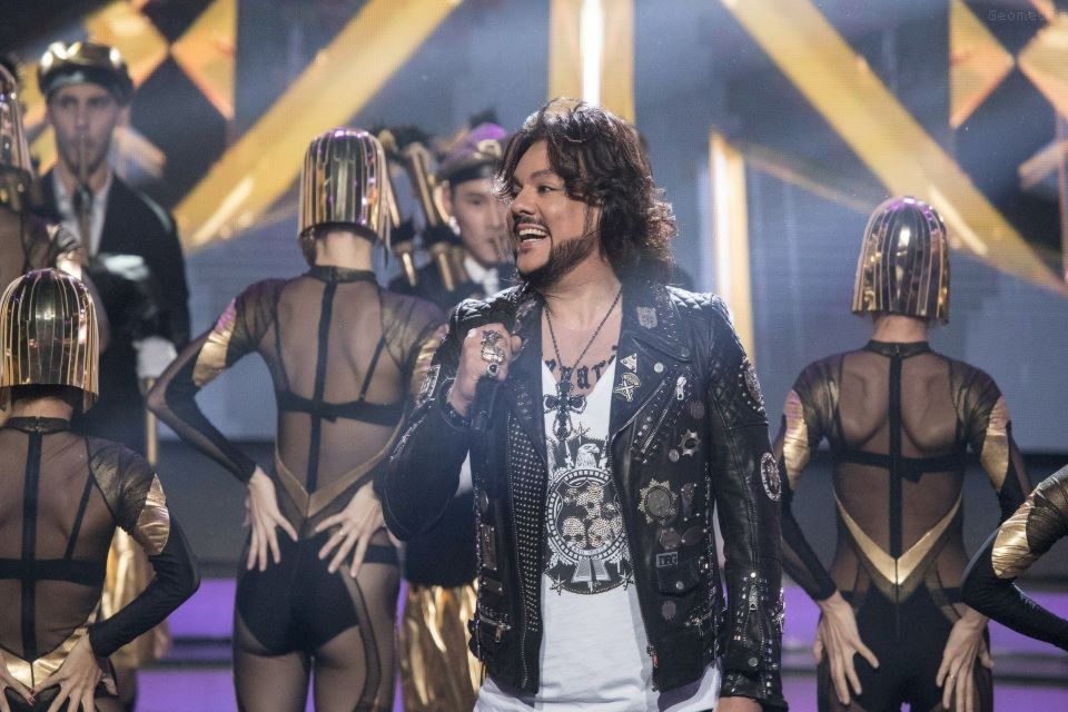 10 лучших идей, куда сходить на выходные в Санкт-Петербурге 29-30 октября 2022: концерт Максима Фадеева и гастроли театра Романа Виктюка