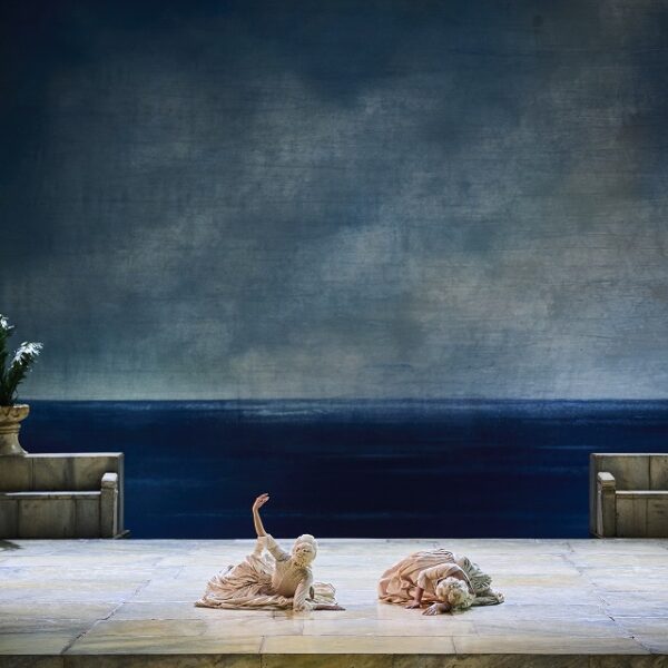 Опера «Так поступают все»