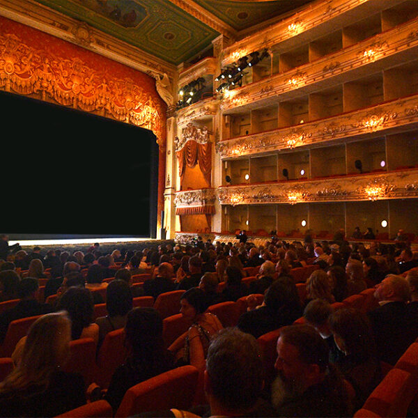 Майские праздники в Михайловском театре