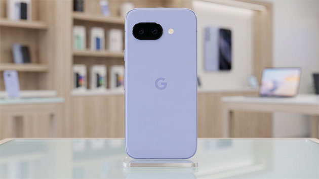 Google Pixel 9a. Фото: Ян Ляпин / Нейросеть