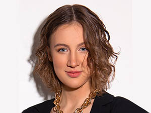 Елена Комарова