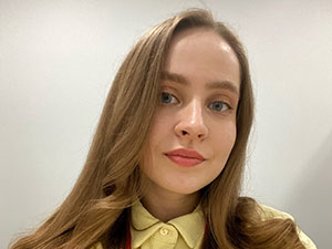 Анна Макина