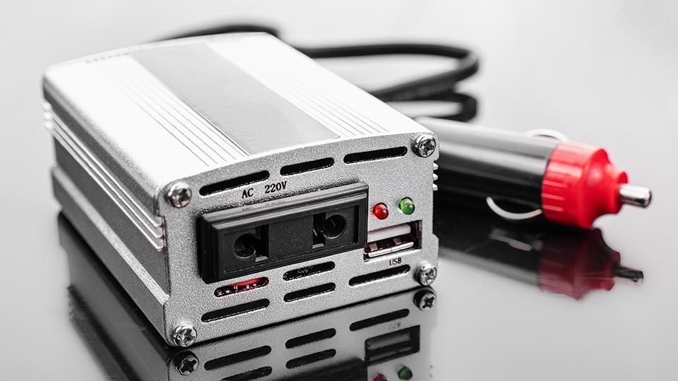 11 лучших автомобильных инверторов в 2025 году