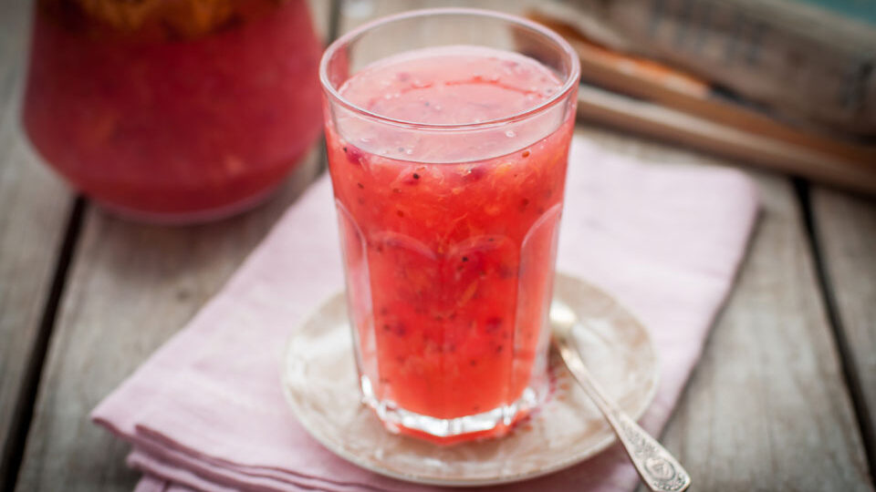 Кисель: польза и вред для организма