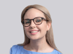 Лора Бикоева