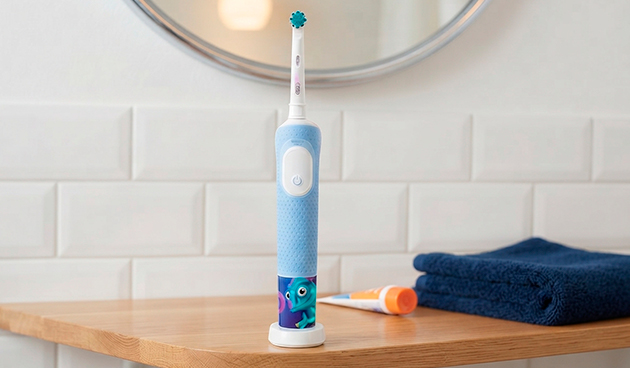 Электрическая зубная щетка Oral-B Vitality Pro Kids «Хамелеон»