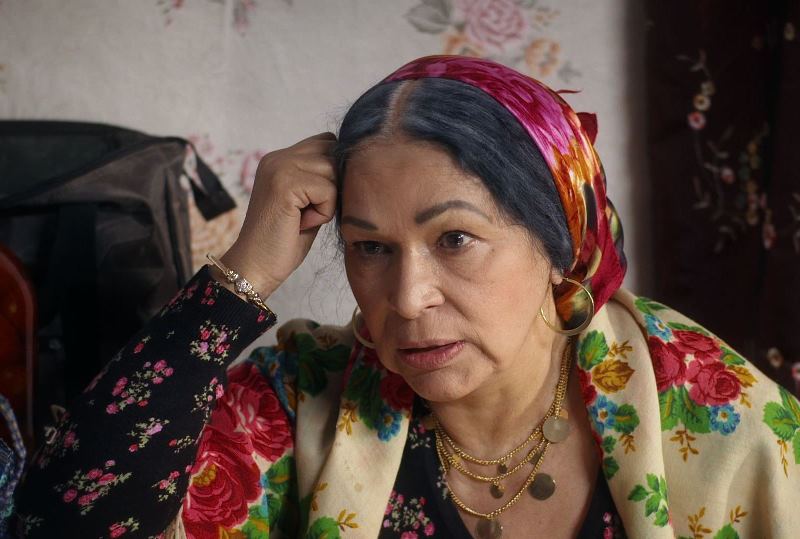 Звезду сериала «Кармелита» увезли в больницу с сильными болями
