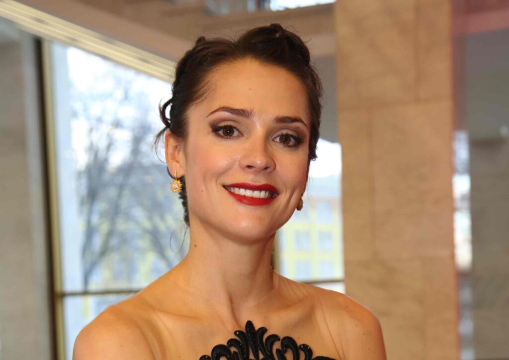 Что стало со звездой сериала «Сонька — Золотая ручка» Анастасией Микульчиной