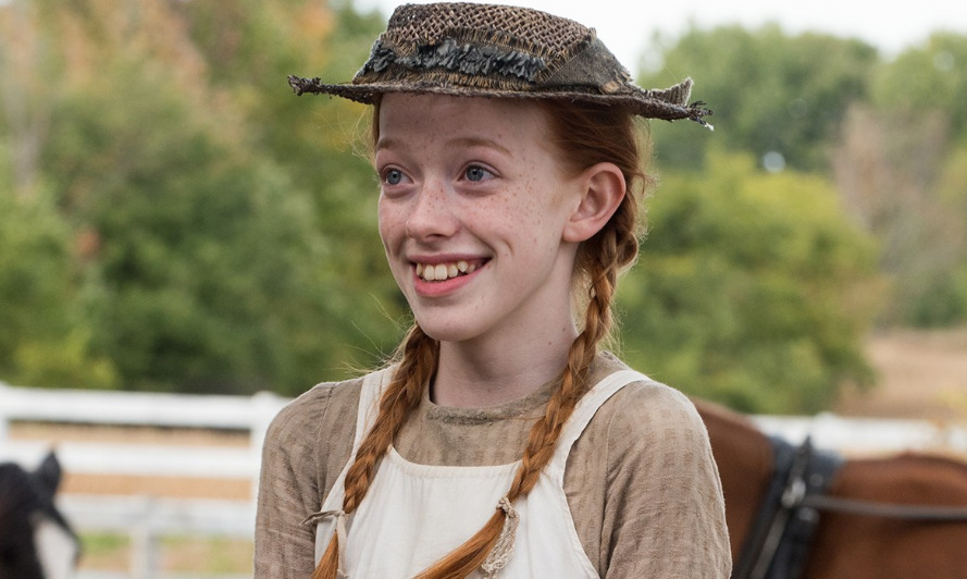 Из малышки — в красотку: Как изменилась Энн из сериала «Энн с двумя Н»