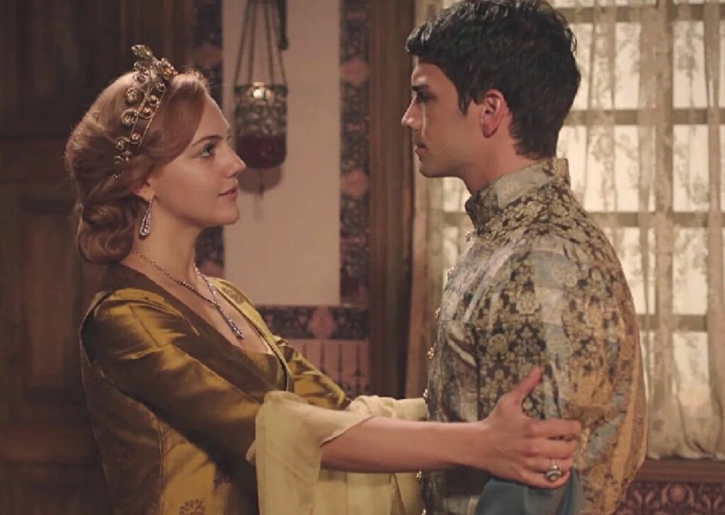 Зачем матерей шехзаде отправляли в санджаки вместе с ними и почему Хюррем никуда не уехала