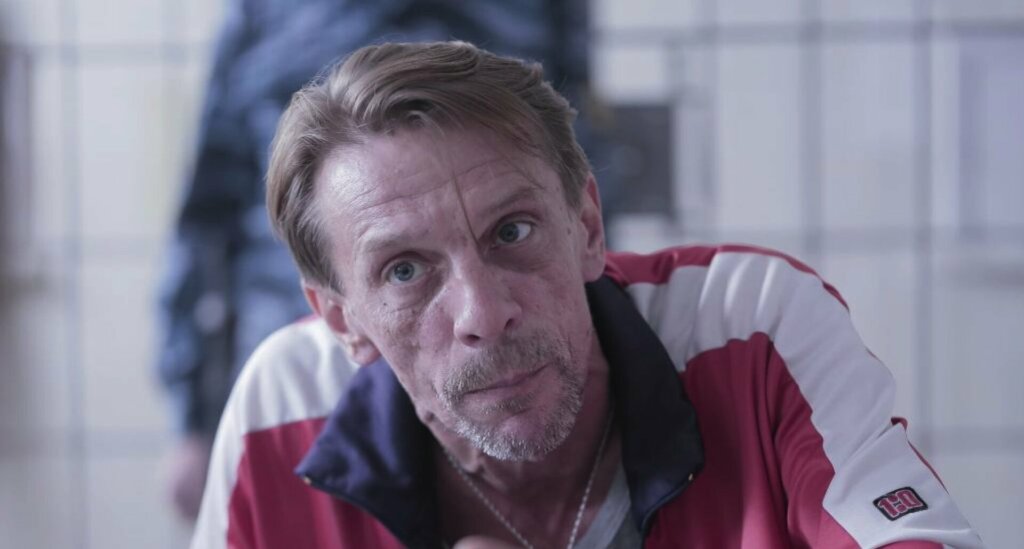 Внебрачная дочь и проблемы с алкоголем: как актер Алексей Шевченков шел к славе