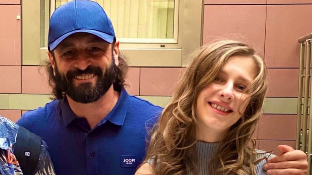 «Воскресная идиллия»: Как выглядит семейное счастье Ильи Авербуха с Лизой Арзамасовой