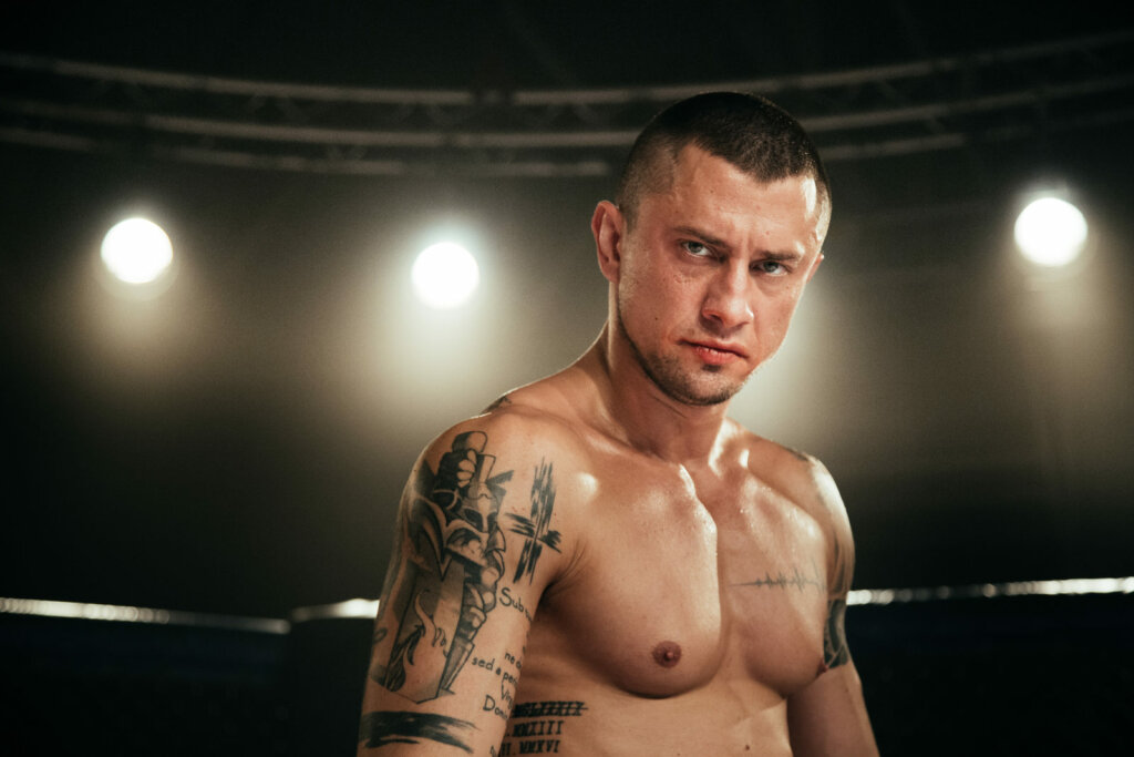 Новости шоу-бизнеса: новый скандал в семье Джоли, правда о свадьбе Прилучного и сотни тысяч на образование дочери  Литвиновой