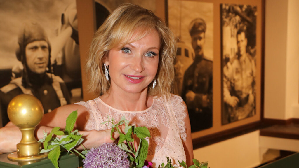 От безденежья стала домработницей, развелась со скандалом: актриса Ольга Прокофьева скрывает тайного любовника