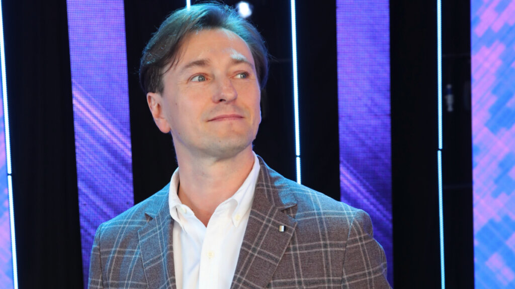 Сергей Безруков честно рассказал об отношениях с женой Анной Матисон