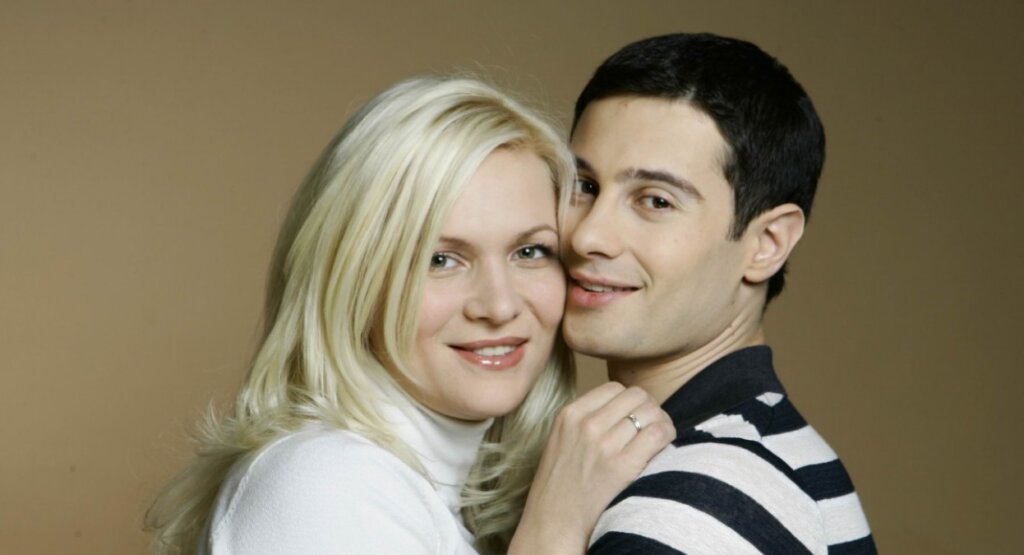 Супруга Антона Макарского не хотела выходить замуж ради счастья своих детей