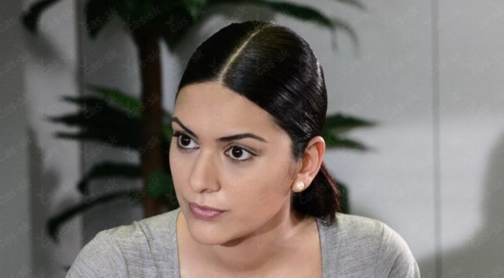 Новый образ Бергюзар Корель в сериале «Кровавый выпуск» восхитил поклонников турдизи