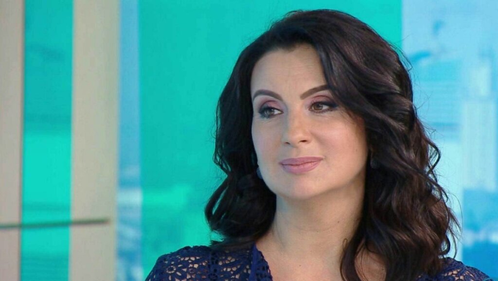 Гигантский живот и жуткие отеки: родившая двойню дочь Екатерины Стриженовой показала честное фото