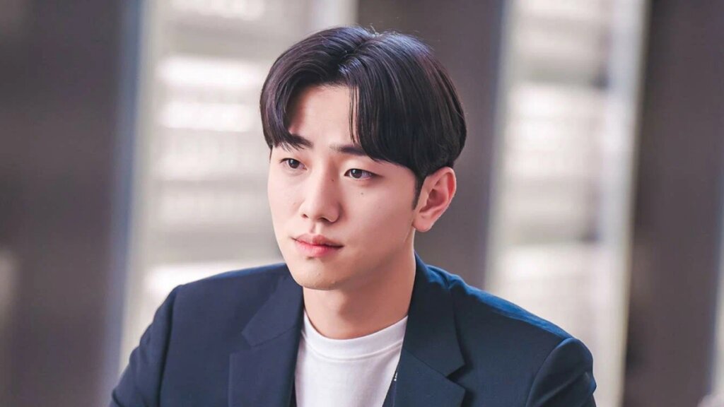 Корейский актер Нам Юн-су приостановил работу ради спасения своего отца