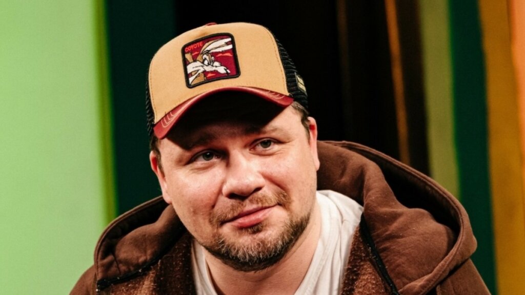 Гарик Харламов не пощадил Павла Деревянко