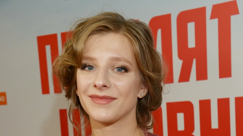 Лиза Арзамасова после вторых родов находится в больнице: фото актрисы