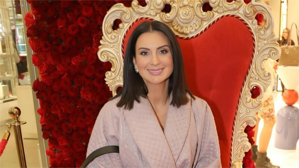 56-летняя Екатерина Стриженова предложила мужу родить третьего ребенка