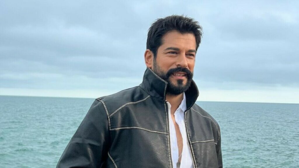 Семейный Новый год Бурака Озчивита: Шикарная елка и море подарков