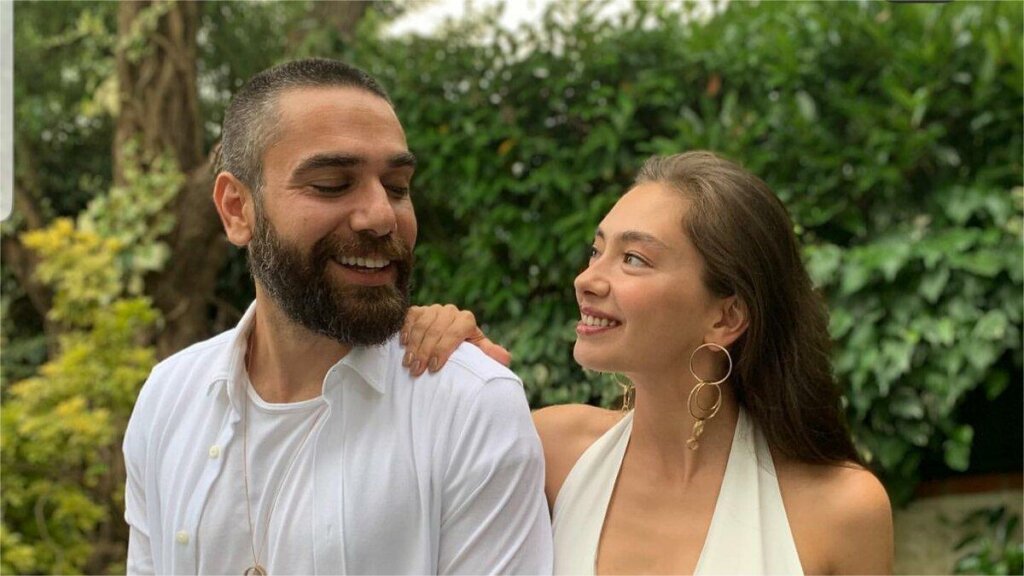 Неслихан Атагюль впервые стала мамой