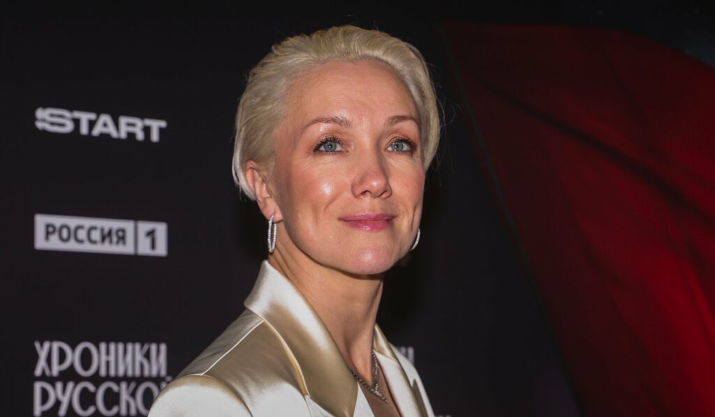 Дарья Мороз поздравила единокровную сестру от Исаковой с первым юбилеем