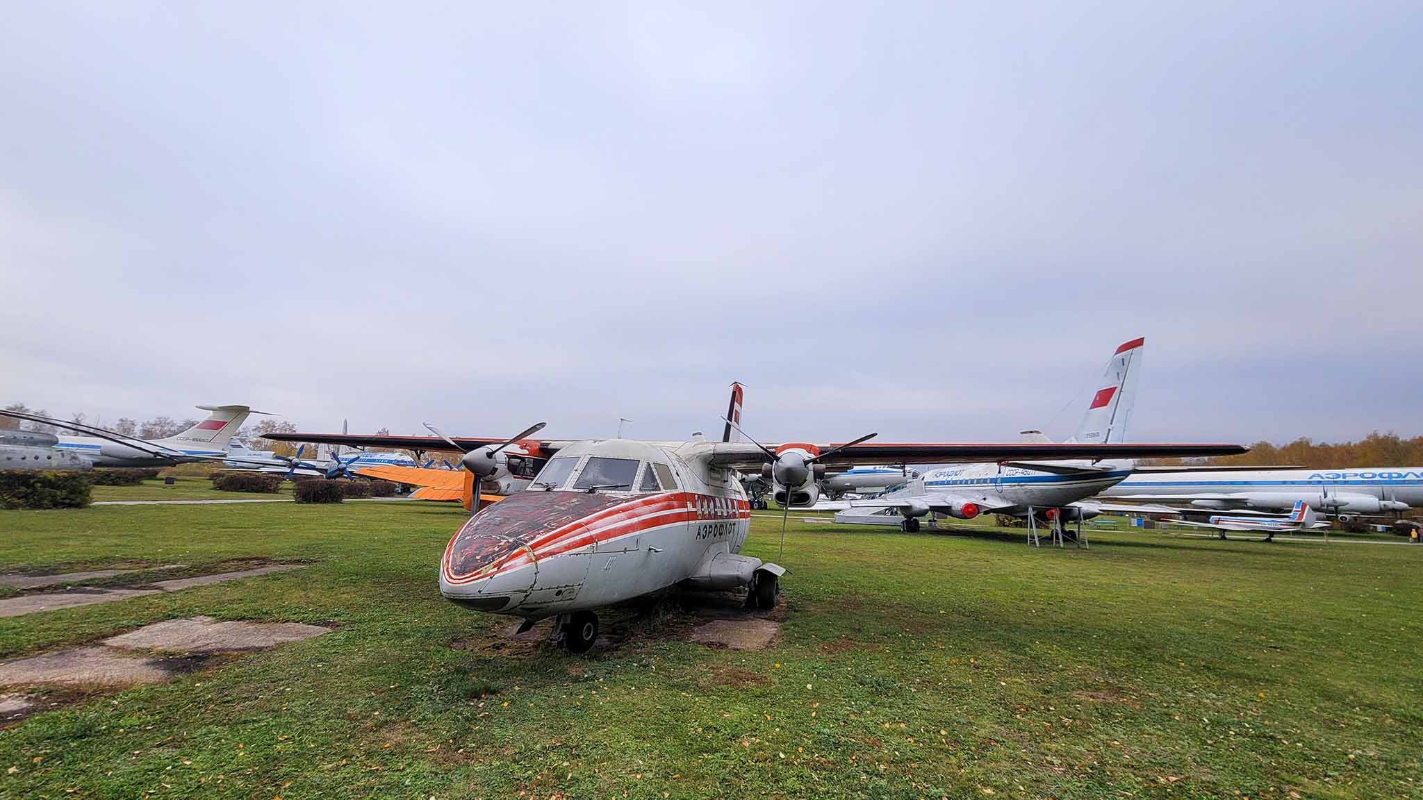 музей самолетов Ульяновск 1 - От Москвы-реки до Самарской Луки