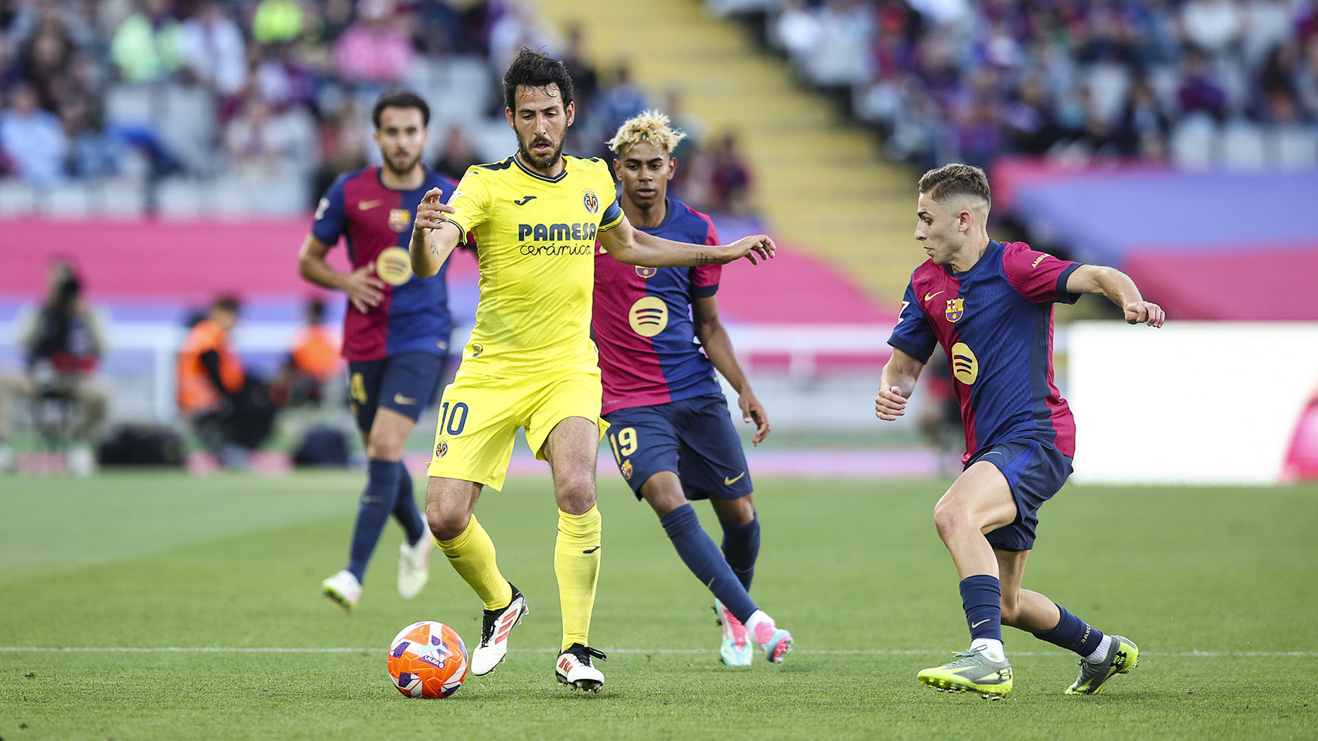 ФК «Вильярреал» — ФК «Барселона». Фото: globallookpress.com/Xavi Bonilla/Defodi Images