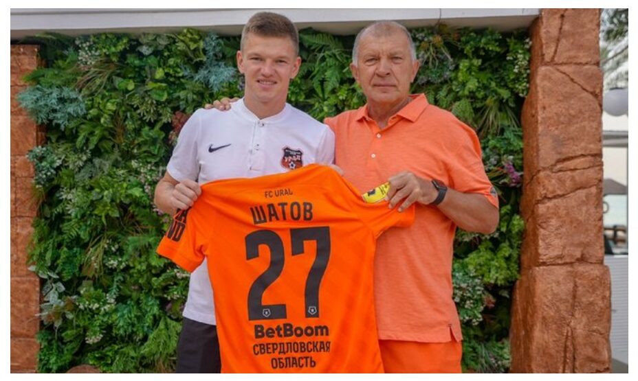 Олег Шатов, футбол