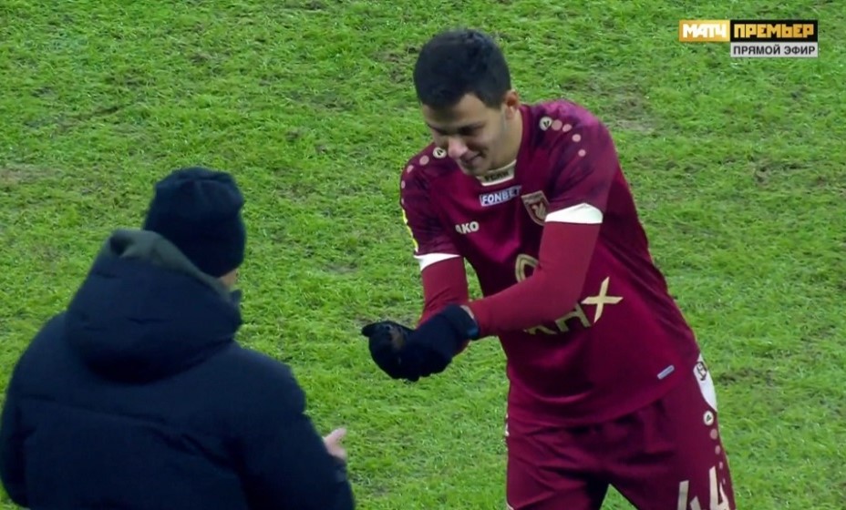 Лисакович сотворил главную милоту тура. Фото: Скрин трансляции