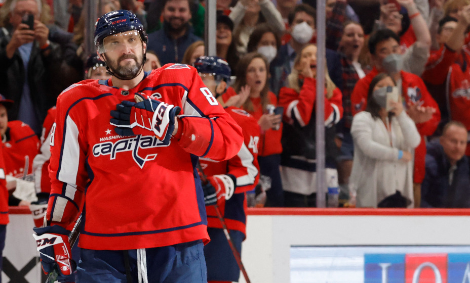 Александр Овечкин вышел на на чистое третье в списке лучших снайперов НХЛ. Фото: Reuters