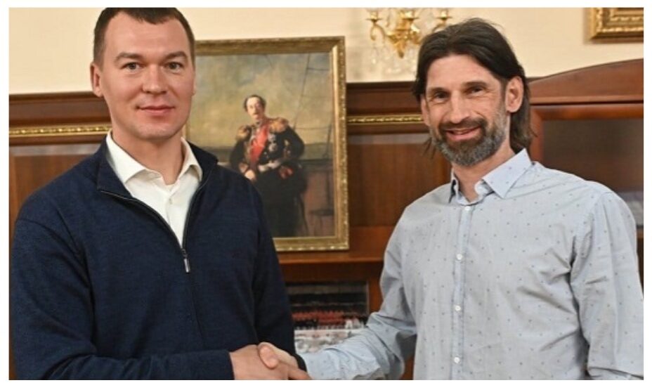 Роман Шаронов