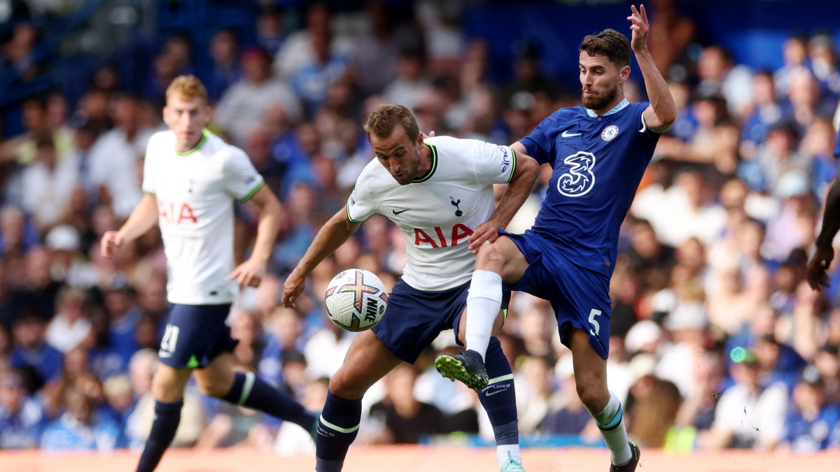 Грозному Харри Кейну пока что тяжело. Фото: REUTERS