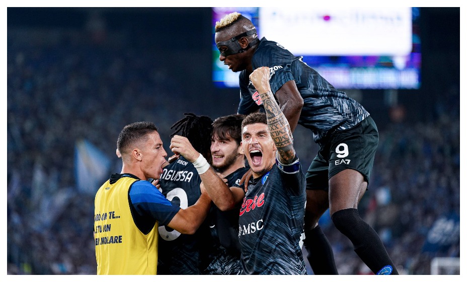 «Наполи» Кварацхелии ждет дома «Аякс». Фото: Global Look Press