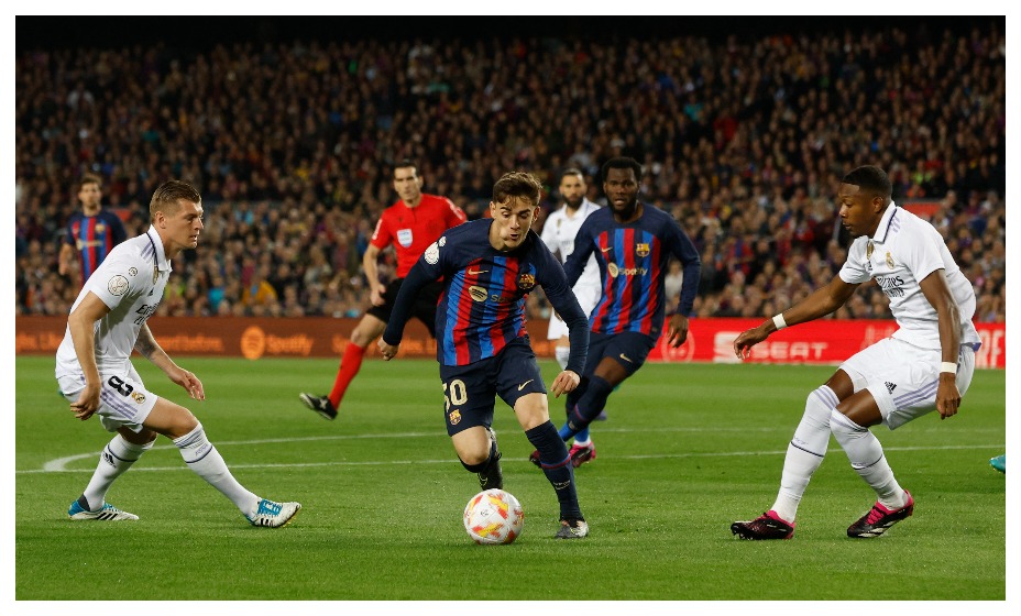 «Барселона» и «Реалом» продолжают верить в Суперлигу. Фото: Reuters