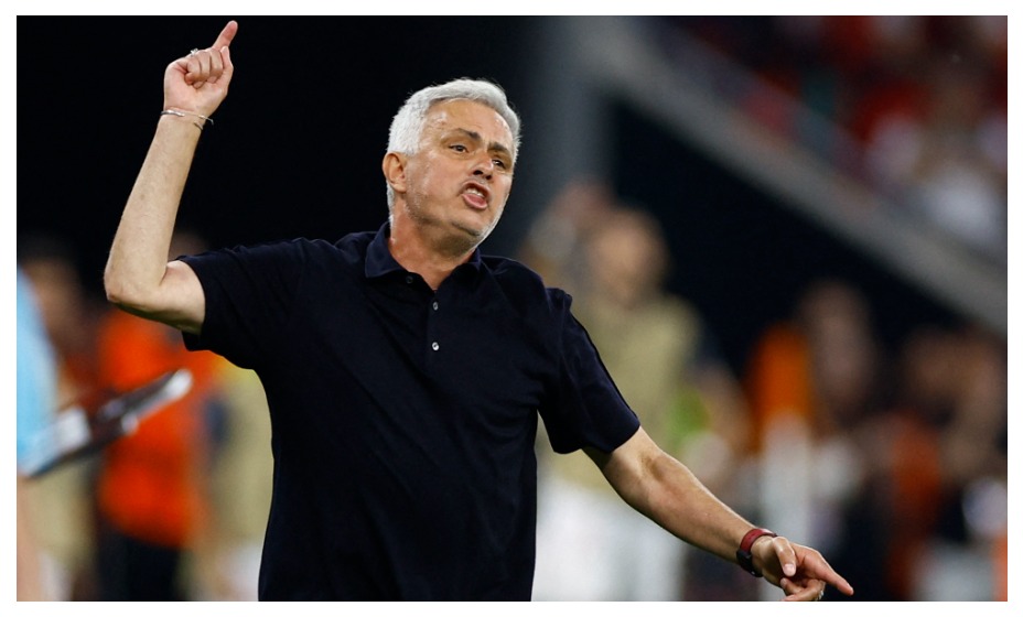 Во время финала ЛЕ Жозе Моуринью не сдерживал эмоций. Фото: Reuters