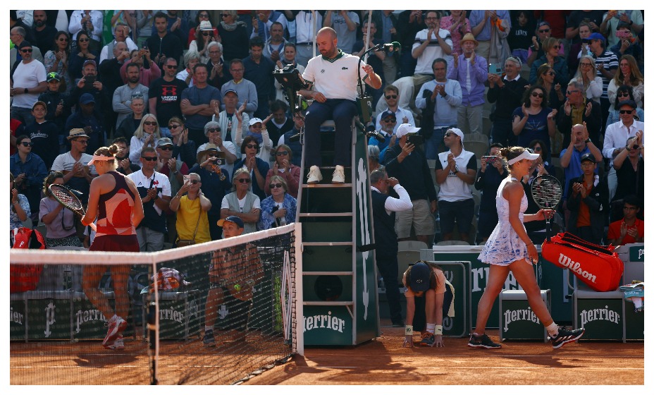 Свитолина вновь отказалась пожать руку россиянке Анне Блинковой. Фото: Reuters