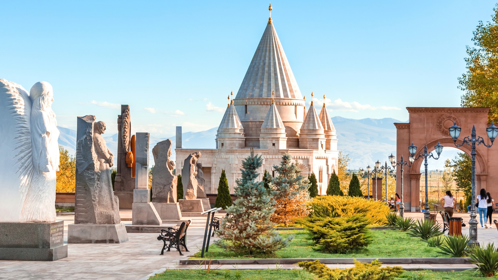 Езидский храм в селе Акналич.